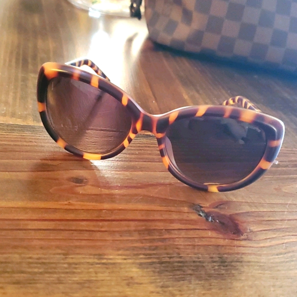 Liz Claiborne Cateye Sunglasses